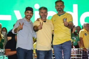 www.deixaeutefalar.com.br Marcos Rogério, Scheid e Máximo participam do lançamento oficial da candidatura de Flávio Bolsonaro à Presidência: “É hora de devolver o Brasil aos brasileiros”