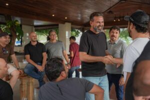 www.deixaeutefalar.com.br O produtor rural salva vidas e quase nunca recebe reconhecimento, diz Bruno Bolsonaro Scheid ao destacar doações ao Hospital de Amor