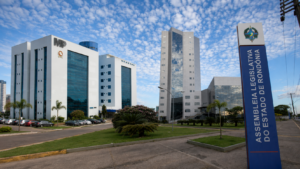 www.deixaeutefalar.com.br Deputados terão de decidir se processos contra membros do MPRO continuarão sob sigilo