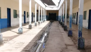Prédio da Escola Wadih Darwich segue sem reforma e sem data para reabertura