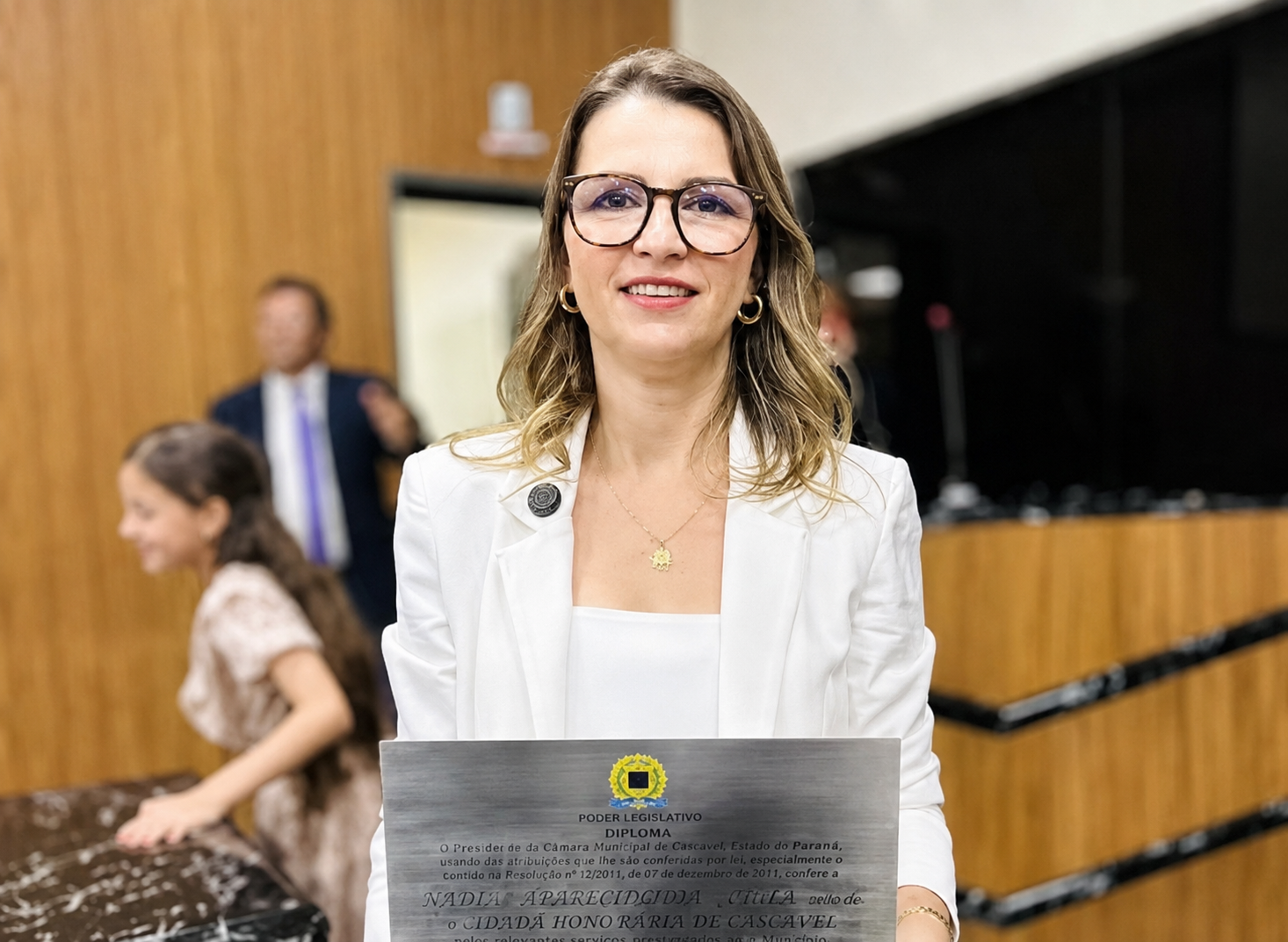 www.deixaeutefalar.com.br Gláucia Negreiros disputará uma das 24 cadeiras da Assembleia Legislativa de Rondônia