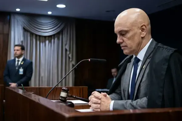 STF suspende pagamentos indenizatórios acima do limite em sete tribunais STF suspende pagamentos indenizatórios acima do limite em sete tribunais