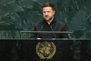 Zelensky acusa Putin de planejar ampliar guerra além da Ucrânia