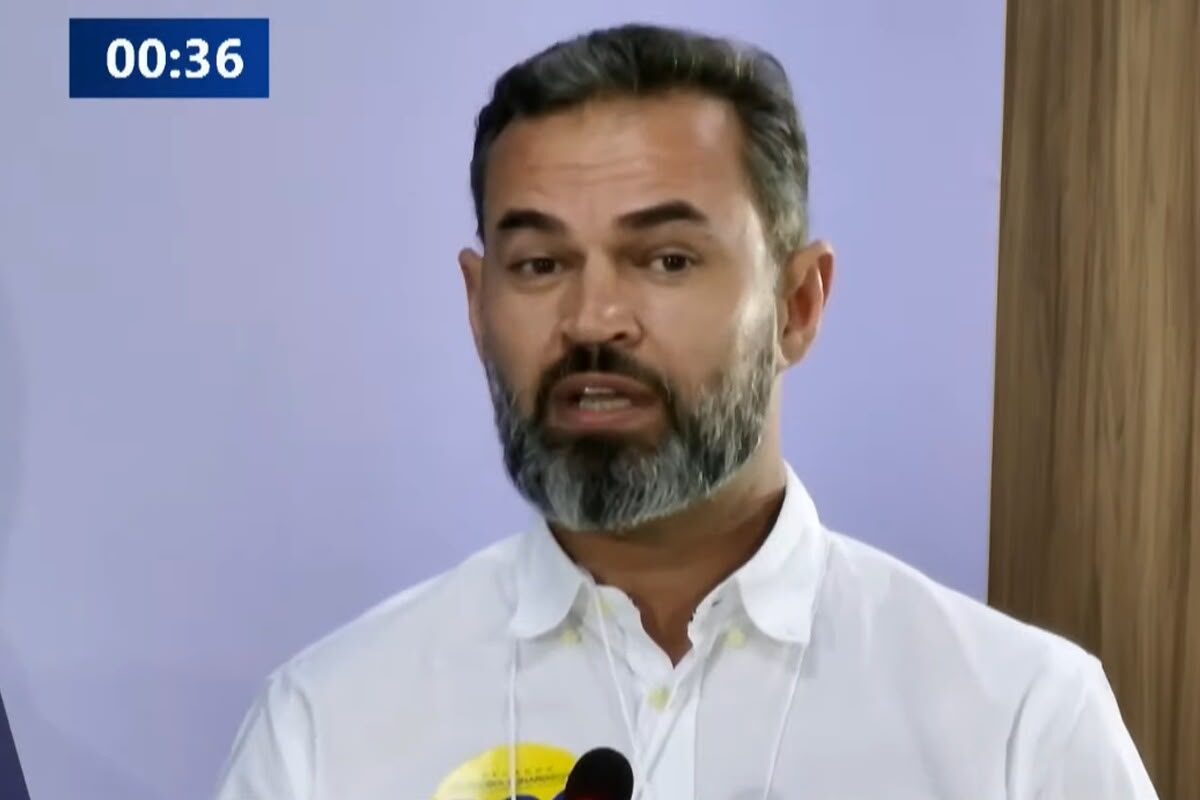 www.deixaeutefalar.com.br “Vou lá para combater o PT e o STF e trazer de volta o que é do rondoniense”, diz Bruno Scheid em debate