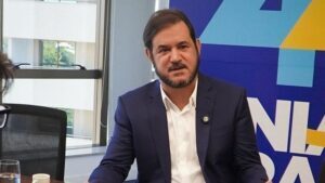 TRE-RJ aprova candidatura de Rueda por unanimidade