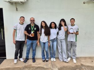 www.deixaeutefalar.com.br Alunos do IFPA vencem prêmio nacional com armadilha de R$ 20