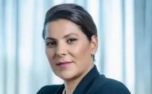 Marrocos tem primeira mulher nomeada como chefe de governo Marrocos tem primeira mulher nomeada como chefe de governo