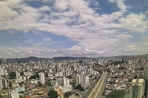 Belo Horizonte registra 34,2°C e pode chegar a 35°C no domingo