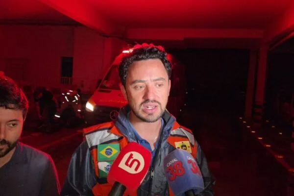 Prefeito de Apucarana aciona Defesa Civil após temporal no PR