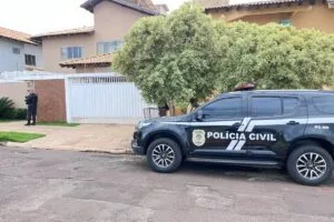 Delegado e policiais são alvo de operação contra tráfico em MS Delegado e policiais são alvo de operação contra tráfico em MS