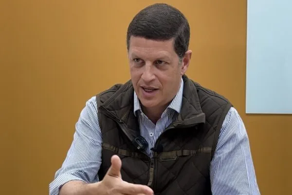 Ricardo Salles desiste do Senado, mas nome fica na urna Ricardo Salles desiste do Senado, mas nome fica na urna