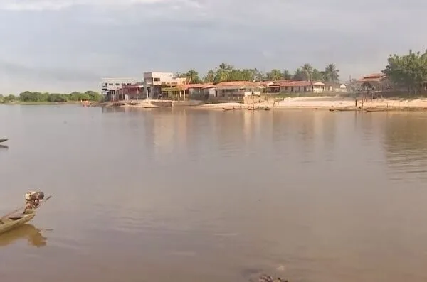 Menino de 11 anos morre afogado no rio Pindaré no MA Menino de 11 anos morre afogado no rio Pindaré no MA