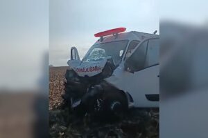 Paciente morre em acidente com ambulância na BR-060, em MS