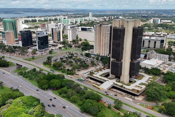 Dívida bruta do governo sobe para 82,9% do PIB em agosto