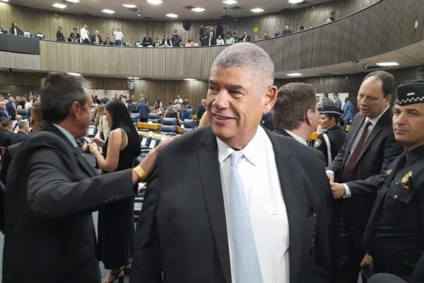 Milton Leite é investigado por suspeita de ligação do PCC ao transporte de SP