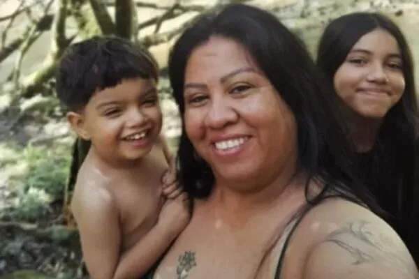 Pai perde dois filhos arrastados por correnteza em Caxias do Sul Pai perde dois filhos arrastados por correnteza em Caxias do Sul