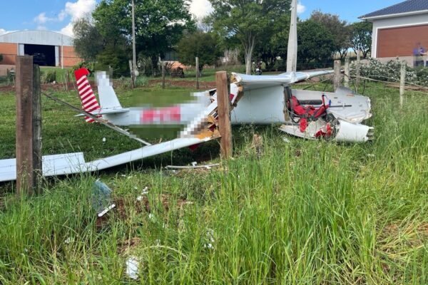 Planador cai perto de aeroporto em Getúlio Vargas, no RS