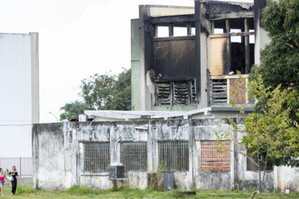 Três incêndios atingem UFPE em oito dias