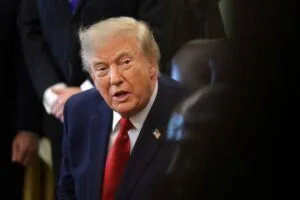 Trump acusa dirigentes do Fed de quererem ver país ir mal