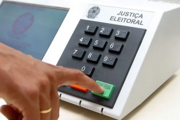 Urnas de 2026 ganham nova fonte e barra de progresso