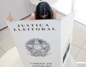 RJ terá 12,8 milhões de eleitores em 2026; mulheres são maioria