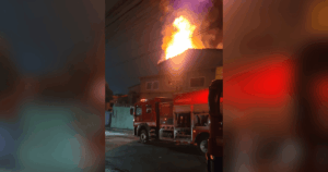 Incêndio atinge fábrica no Jabaquara e mobiliza 27 viaturas