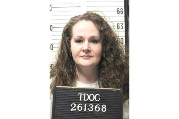 Tennessee falha ao executar Christa Pike com injeção letal