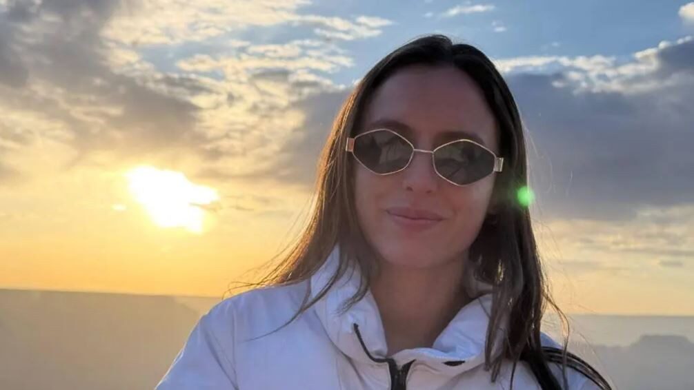 www.deixaeutefalar.com.br Atriz brasileira está detida há mais de um mês pelo ICE nos EUA