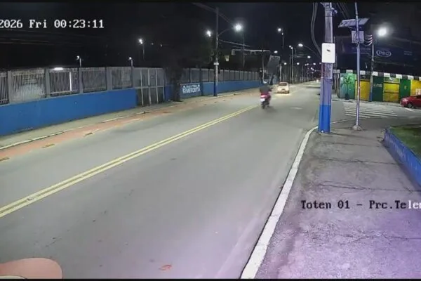 Motorista sem habilitação é preso por morte de entregador em Mesquita Motorista sem habilitação é preso por morte de entregador em Mesquita
