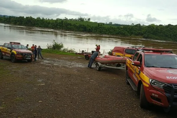 Menino autista de 8 anos é achado morto em rio após buscas em SC