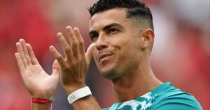 Cantor Salvador Sobral critica Cristiano Ronaldo por comportamento