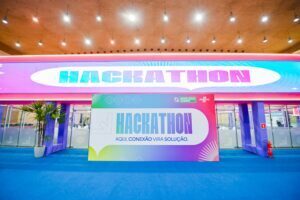Hackathon do Siará Tech Summit reúne 100 participantes no CE