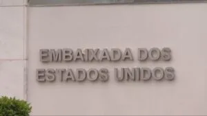 EUA citam 'problema de segurança' para fechar embaixada no Brasil EUA citam 'problema de segurança' para fechar embaixada no Brasil