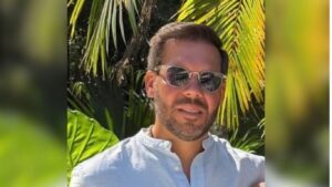 www.deixaeutefalar.com.br Empresário é morto por dupla encapuzada na frente da família em SC