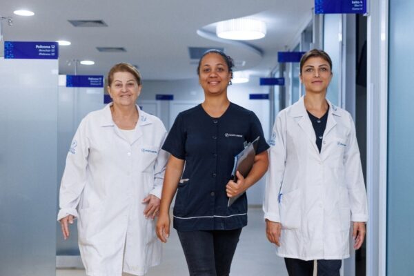 Hospital Erasto Gaertner tem equipe multiprofissional no cuidado oncológico