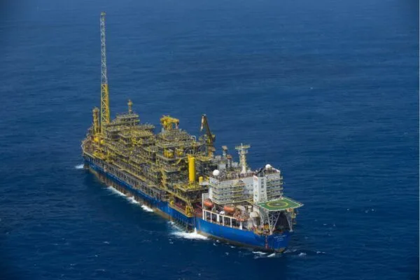 ANP realiza dois leilões de petróleo e gás com bônus de R$ 2,18 bi