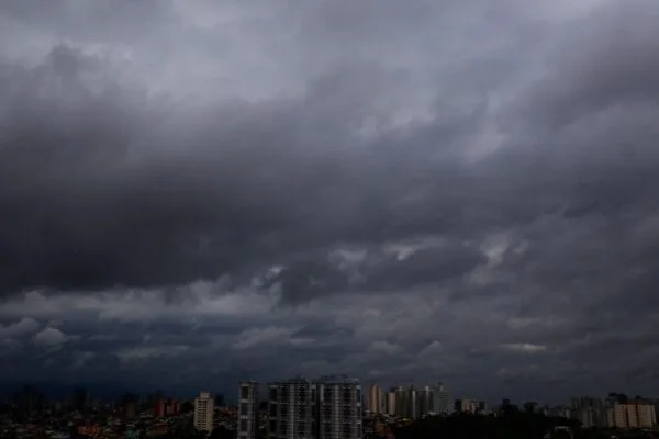 SP entra em alerta para alagamentos neste domingo