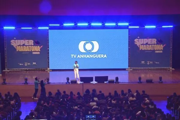 Supermaratona 2026 envia cronogramas de estudo para o Enem
