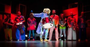 Musical ‘Gonzaguinha É’ estreia na Fita com vigor cênico