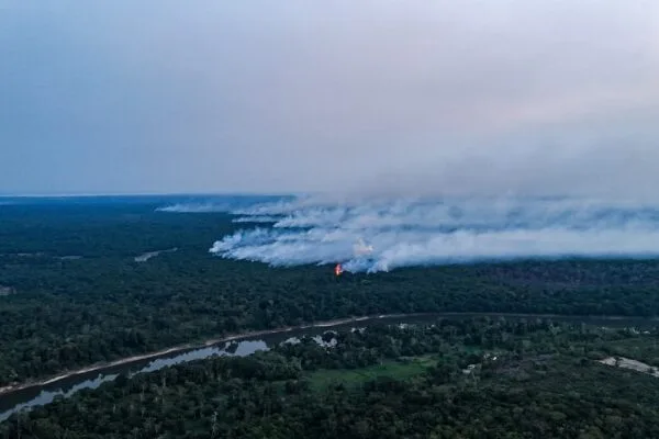 Força Nacional reforça combate a incêndios no Amazonas Força Nacional reforça combate a incêndios no Amazonas