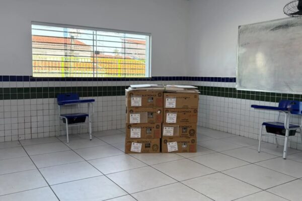 TRE-MA sorteia urnas para testes e inicia distribuição no estado