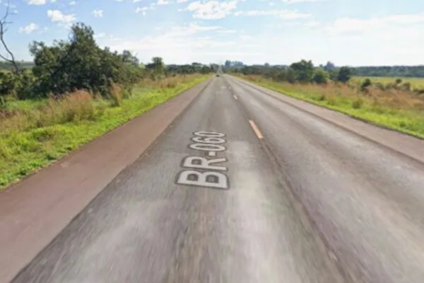 Ciclista morre atropelado na BR-060 em Sidrolândia; motorista foge