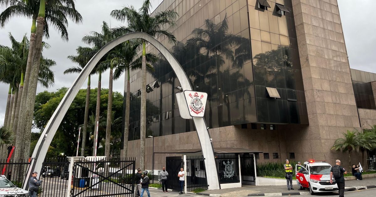 www.deixaeutefalar.com.br Corinthiano é condenado por morte de palmeirense na Batalha de Inajar