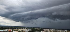Paraná tem alerta de perigo extremo de temporais nesta segunda
