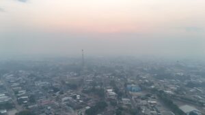 www.deixaeutefalar.com.br Fumaça de queimadas causa 82 atendimentos de urgência em Manaus