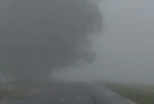 Neblina e chuva afetam rodovias no sul de MS Neblina e chuva afetam rodovias no sul de MS