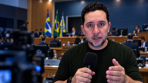 Jornalista Anderson Nascimento cobra resposta de Gedeão Negreiros sobre denúncia de agressão na Câmara de Porto Velho