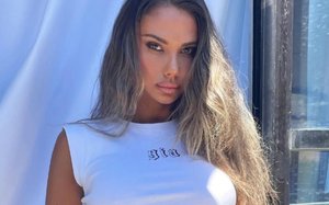 Modelo australiana Sahara Ray morre aos 34 anos Modelo australiana Sahara Ray morre aos 34 anos